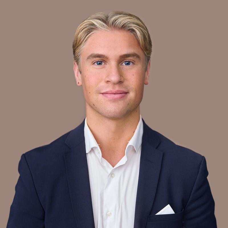 Portrett av eiendomsmeglerfullmektig Sigurd Robertsen