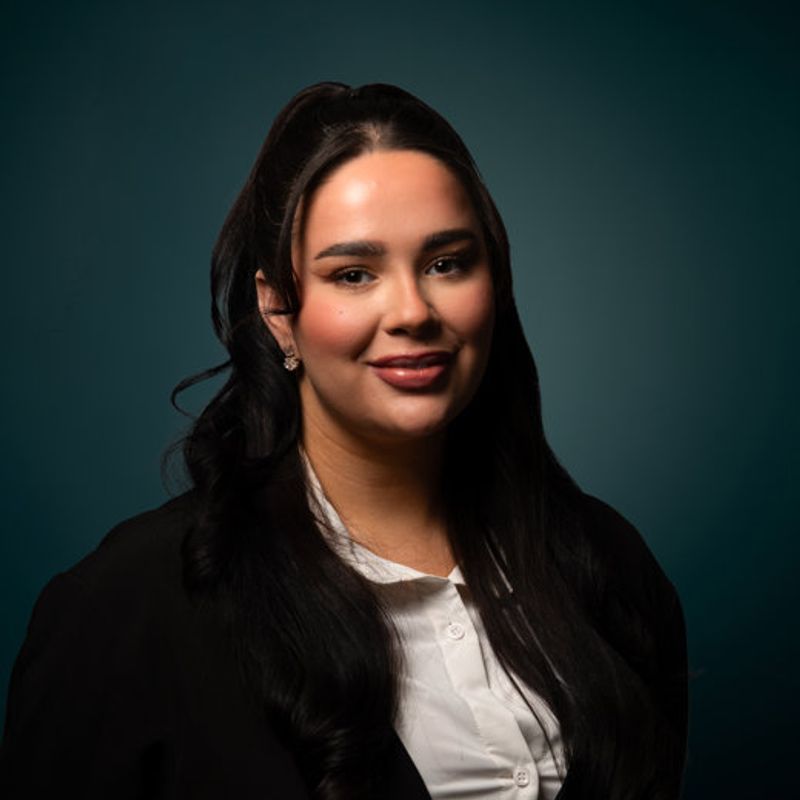 Portrett av eiendomsmegler Sonia Naveed Sheikh