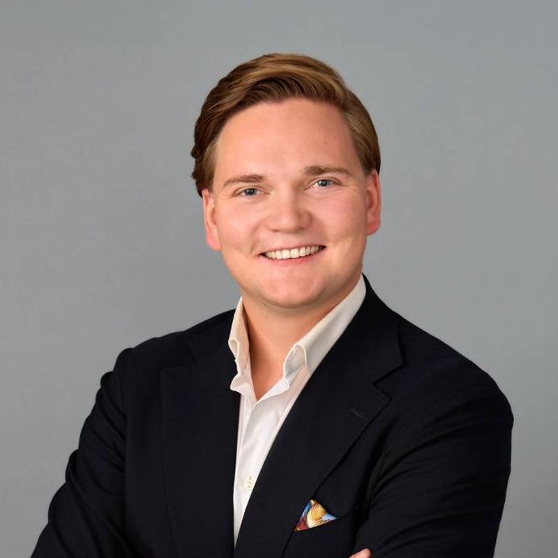 Portrett av eiendomsmegler Jonas Ekse Hovland
