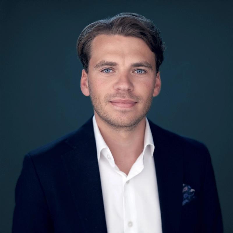 Portrett av eiendomsmegler Sebastian Høeg