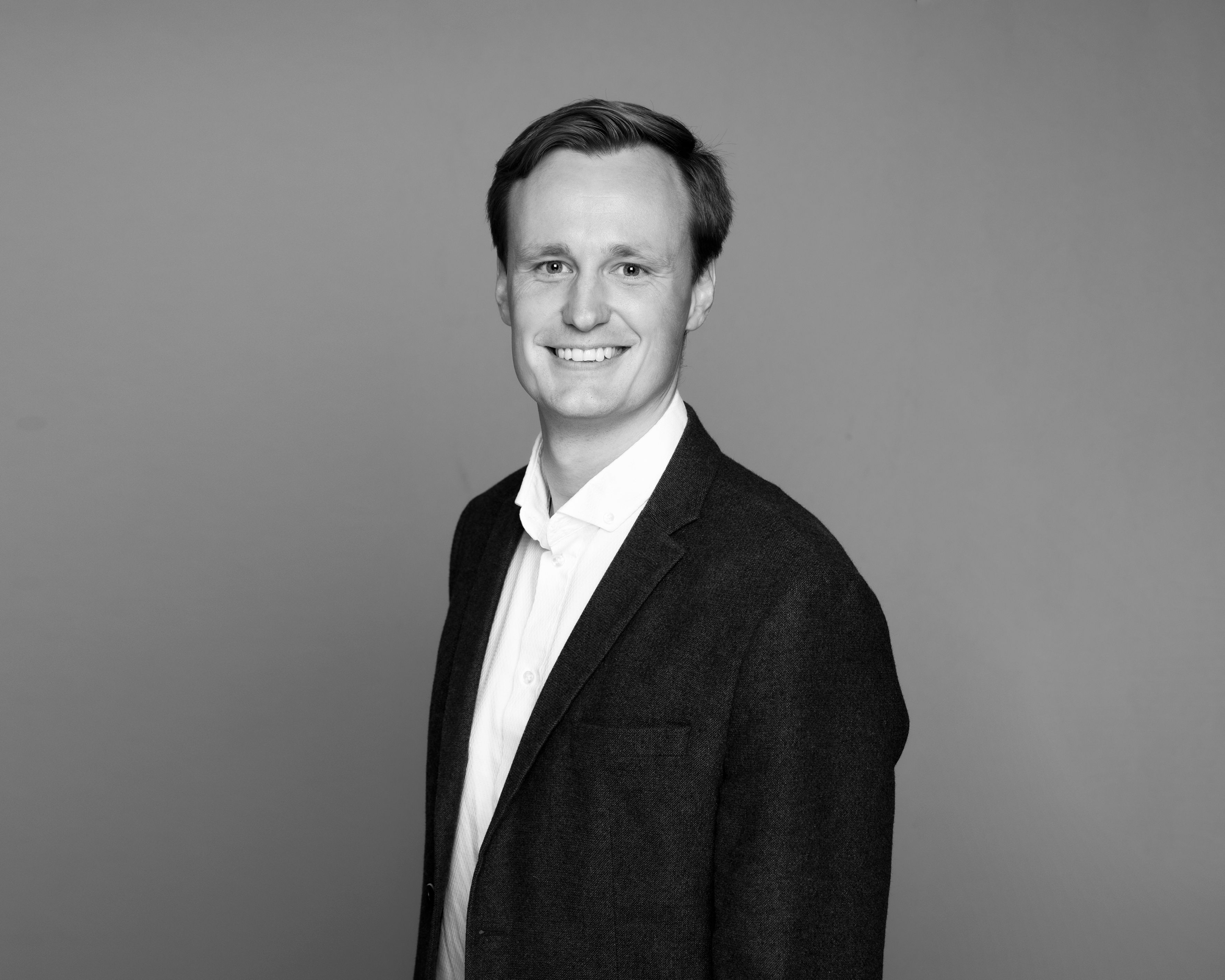 Portrett av eiendomsmegler Kristian Bjørnstad Hansen
