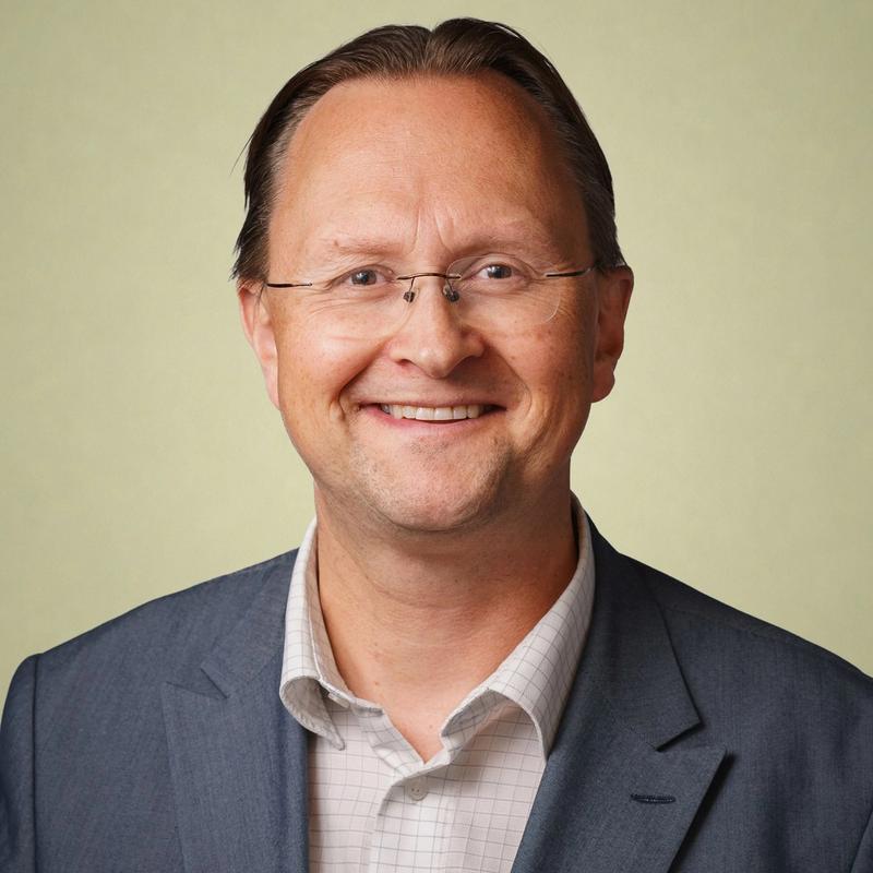 Portrett av eiendomsmegler Erling O. Turtum