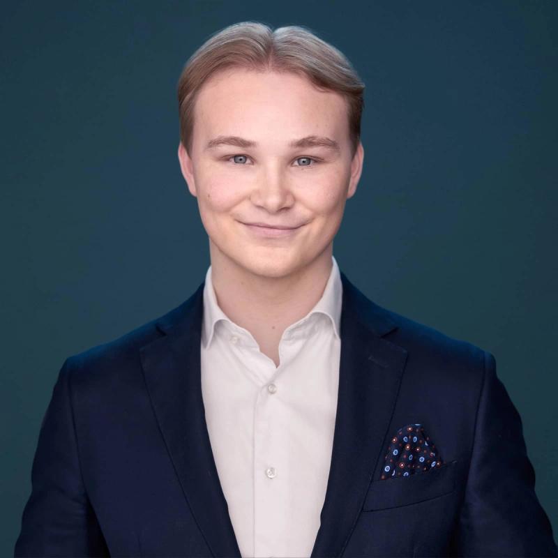 Portrett av eiendomsmegler Didrik Rotbakken Gundersen