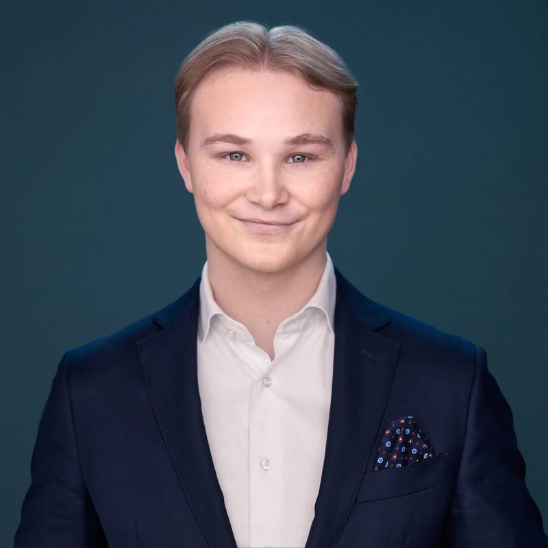 Portrett av eiendomsmegler Didrik Rotbakken Gundersen