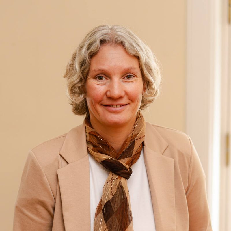 Portrett av eiendomsmegler Cecilie Knobel Elnes