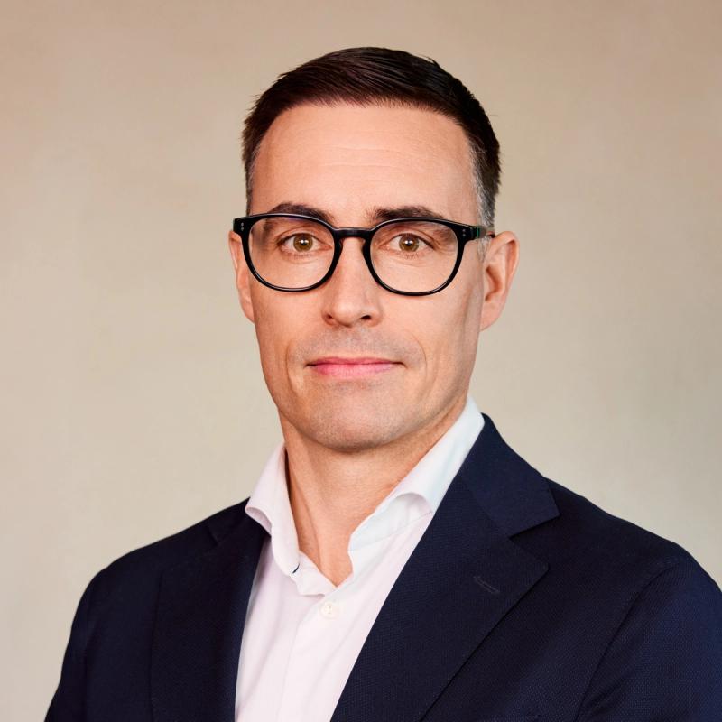 Portrett av eiendomsmegler Christian Stenerud