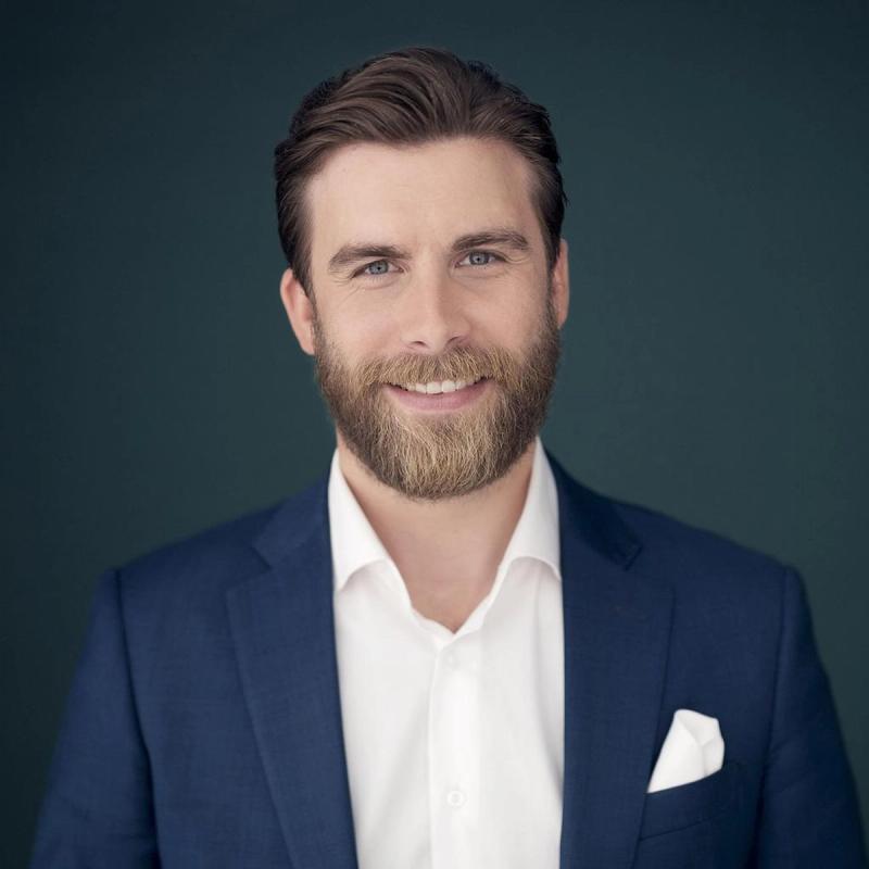 Portrett av eiendomsmegler Stian M. Baklie