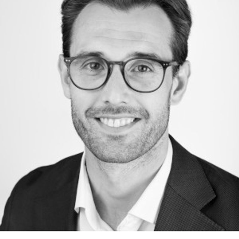 Portrett av eiendomsmegler Niklas Edvardsen