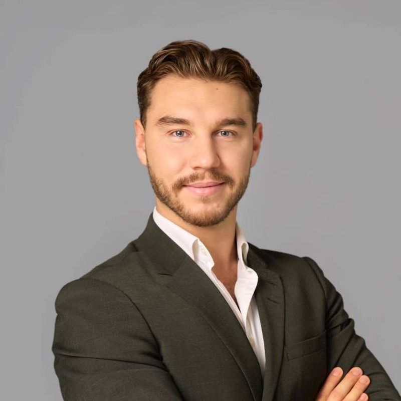Portrett av eiendomsmeglerfullmektig Danil Ginatulin