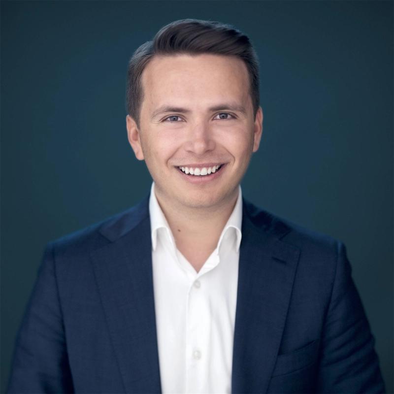 Portrett av eiendomsmegler Jens Myhrstad