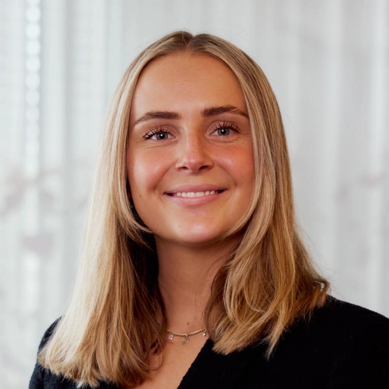 Portrett av eiendomsmeglerfullmektig Hedda Dovland