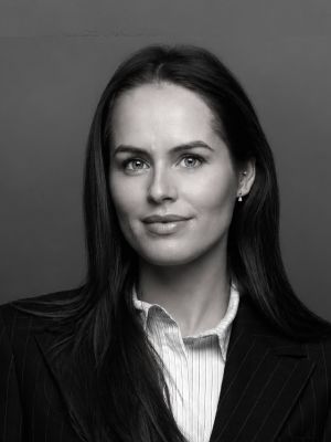 Portrett av eiendomsmegler Cecilie Elliott Jørstad