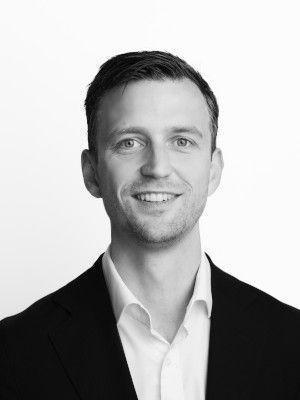 Portrett av eiendomsmegler Henrik Skårdal
