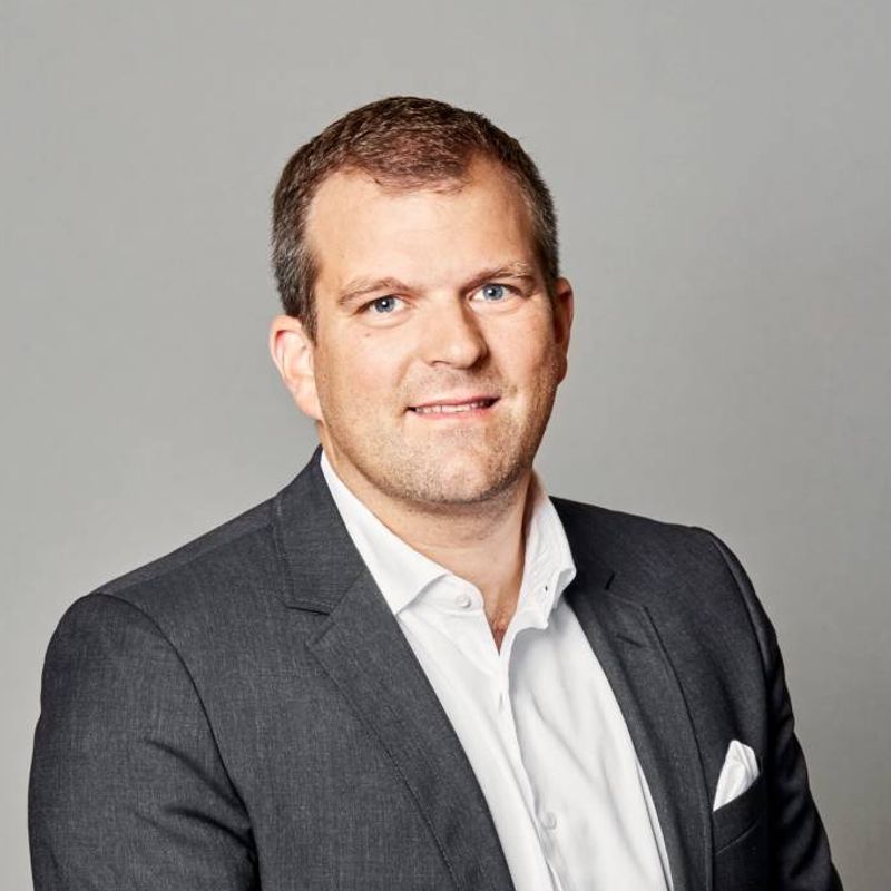Portrett av eiendomsmegler Hamdi Kaptan