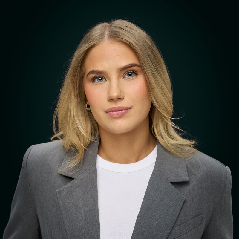 Portrett av eiendomsmeglerfullmektig Dorthe Aune