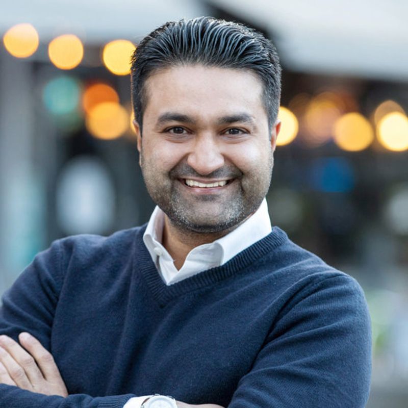 Portrett av eiendomsmegler Adnan Nabi