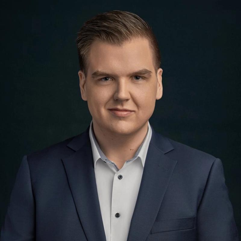 Portrett av eiendomsmegler Andreas Fostad Loeng