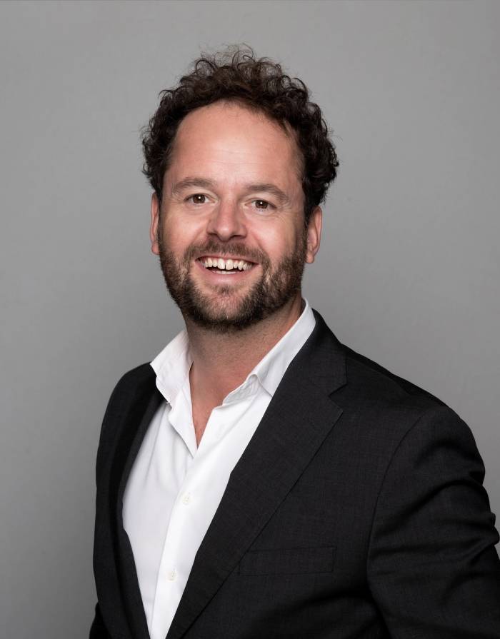 Portrett av eiendomsmegler Christoffer S. Akerjordet