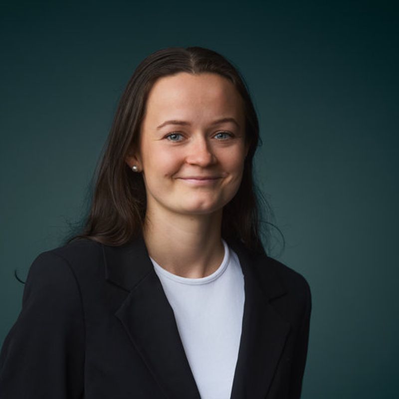 Portrett av eiendomsmeglerfullmektig Rebecca Ghormley Austad