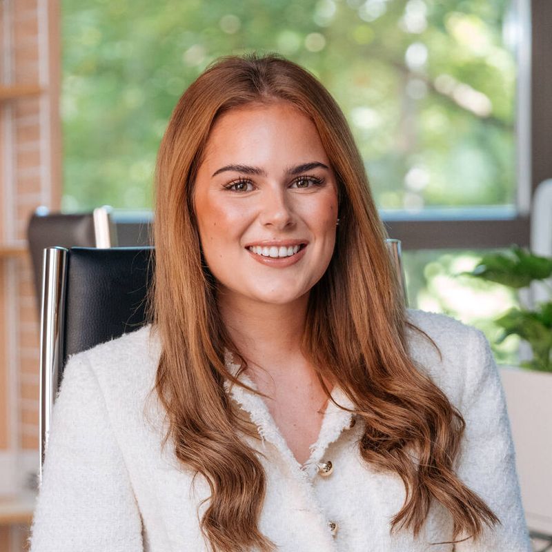 Portrett av eiendomsmeglerfullmektig Hedda Tengesdal Johnsen
