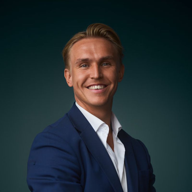 Portrett av eiendomsmegler Niklas Linné Elshøy