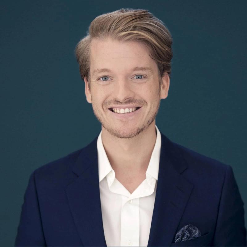 Portrett av eiendomsmegler Magnus Gjellan