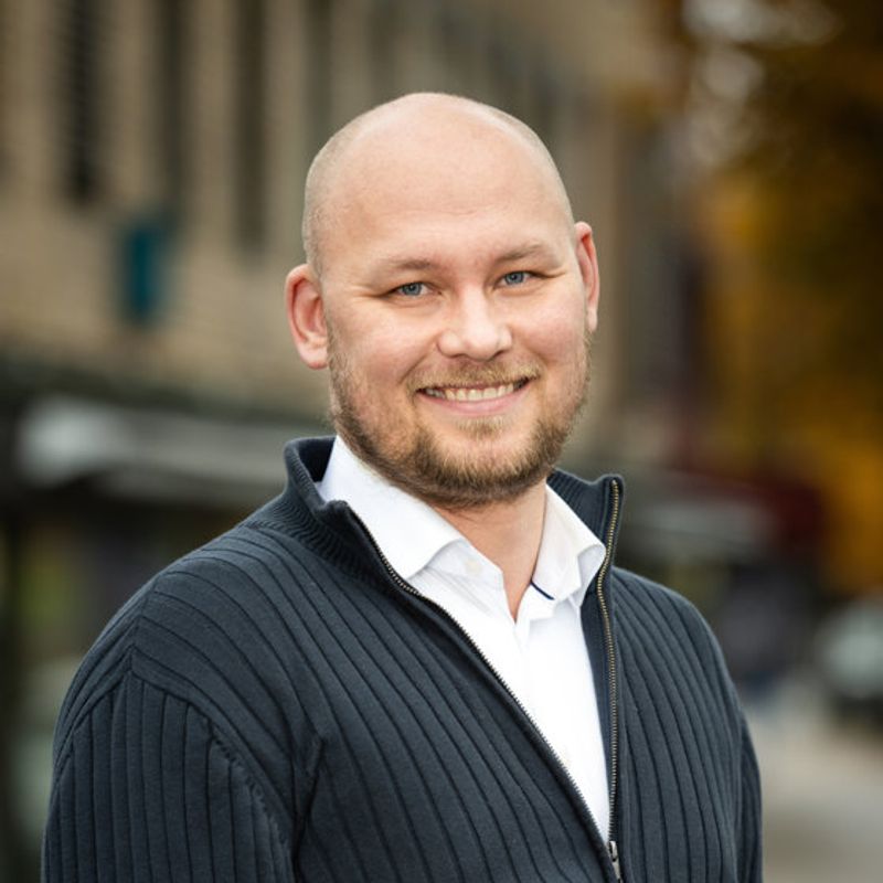 Portrett av eiendomsmeglerfullmektig Eirik Reehorst