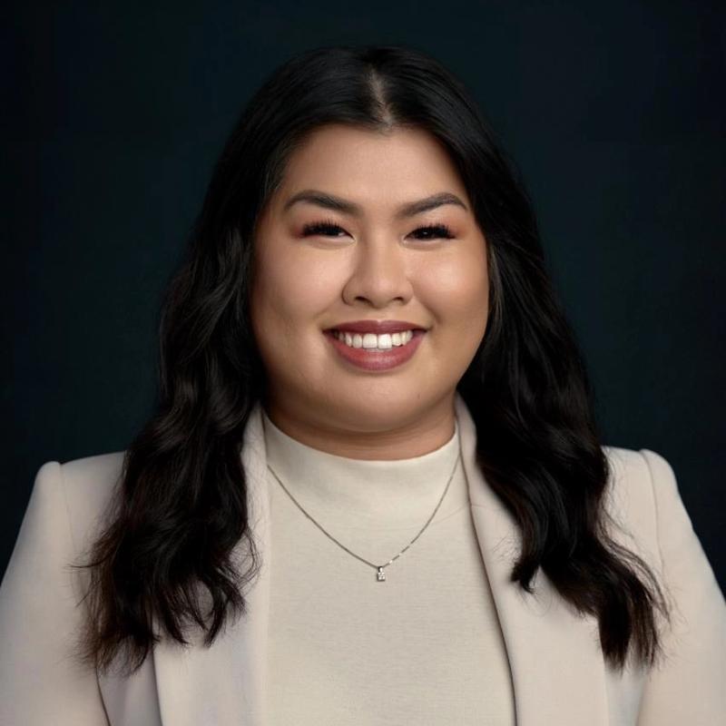 Portrett av eiendomsmegler Jenny Pham