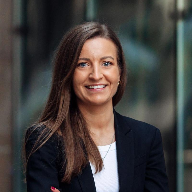 Portrett av eiendomsmegler Charlotte Schjeldsøe