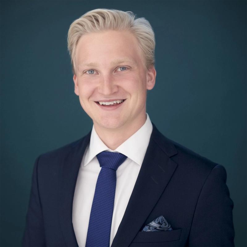 Portrett av eiendomsmegler Fredrik Langsø