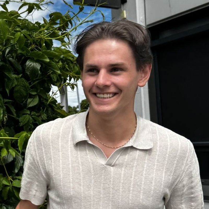 Portrett av eiendomsmeglerfullmektig Benjamin Opperud