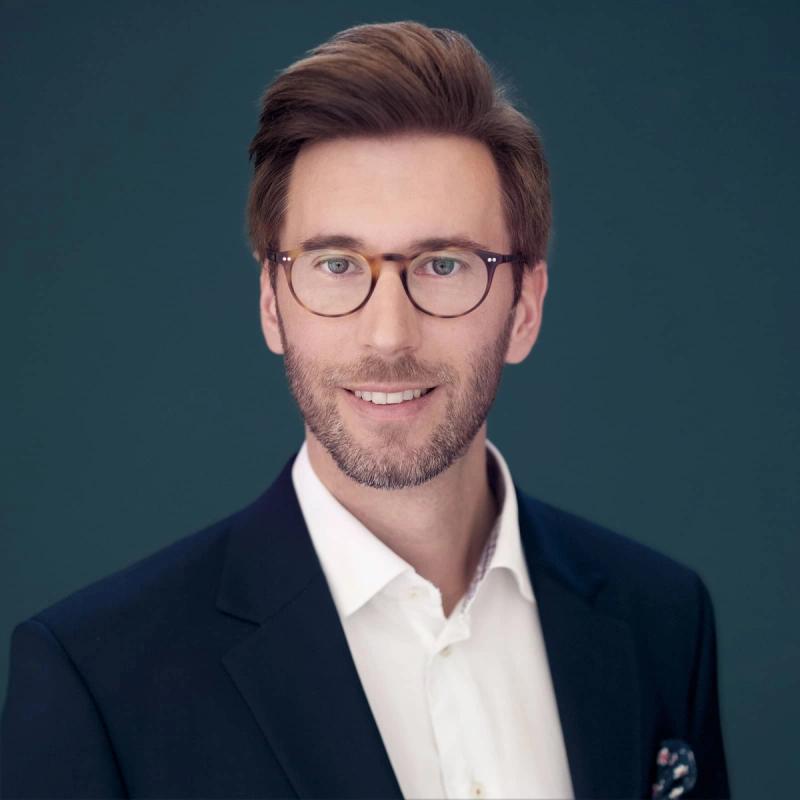 Portrett av eiendomsmegler Konstantin Karlsson