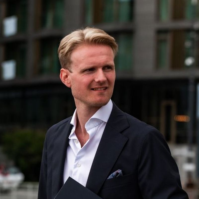 Portrett av eiendomsmegler Markus Døvre
