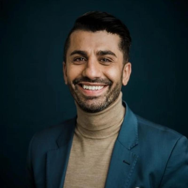 Portrett av eiendomsmegler Siamak Ebrahimi