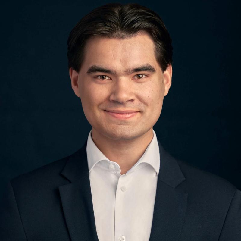 Portrett av eiendomsmeglerfullmektig Marcus Holberg Frei