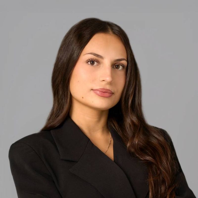Portrett av eiendomsmeglerfullmektig Miranda Berisha