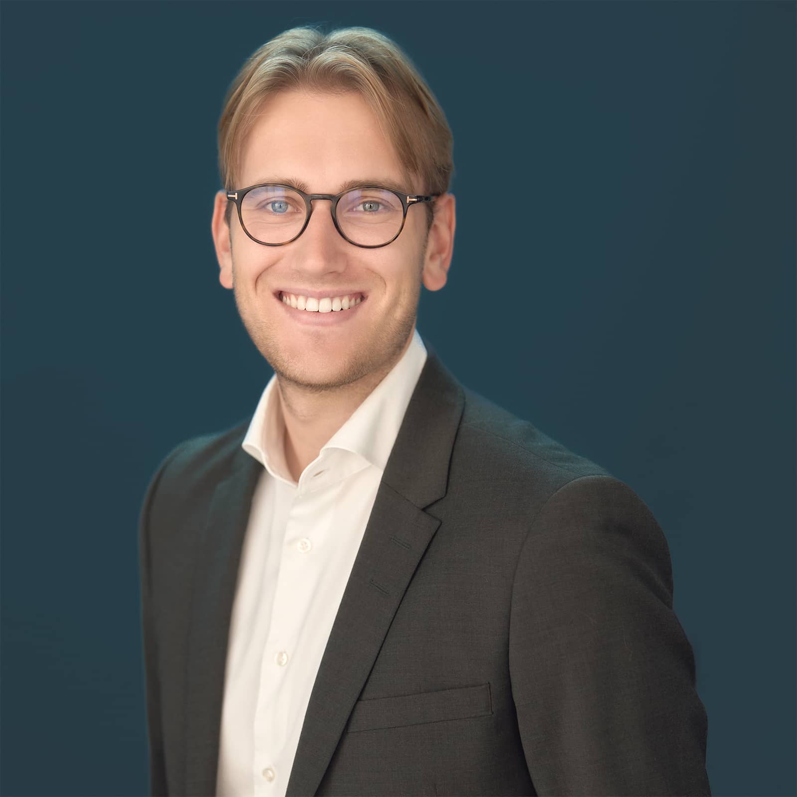 Portrett av eiendomsmegler Eirik Kellari Røen