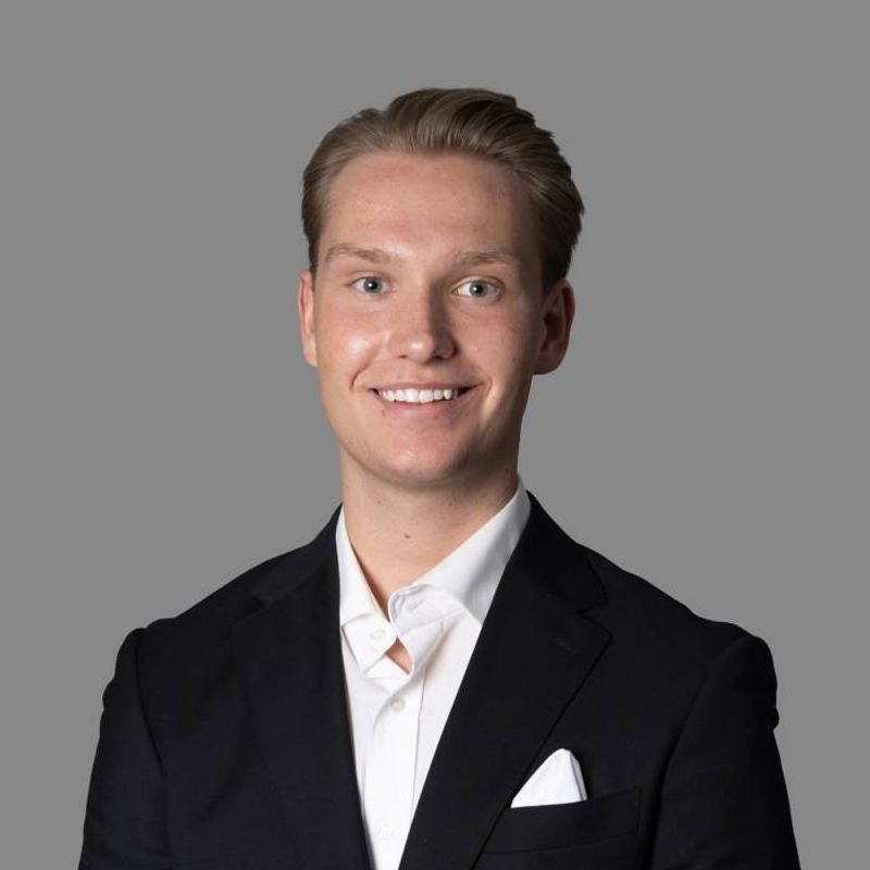 Portrett av eiendomsmeglerfullmektig Kristian Bjerkrheim-Folberg