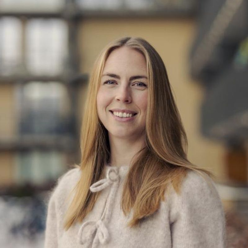 Portrett av eiendomsmegler Emilie Hamansen