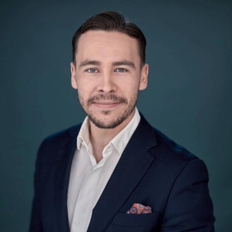 Portrett av eiendomsmegler Maximillian Waldø-Jensen