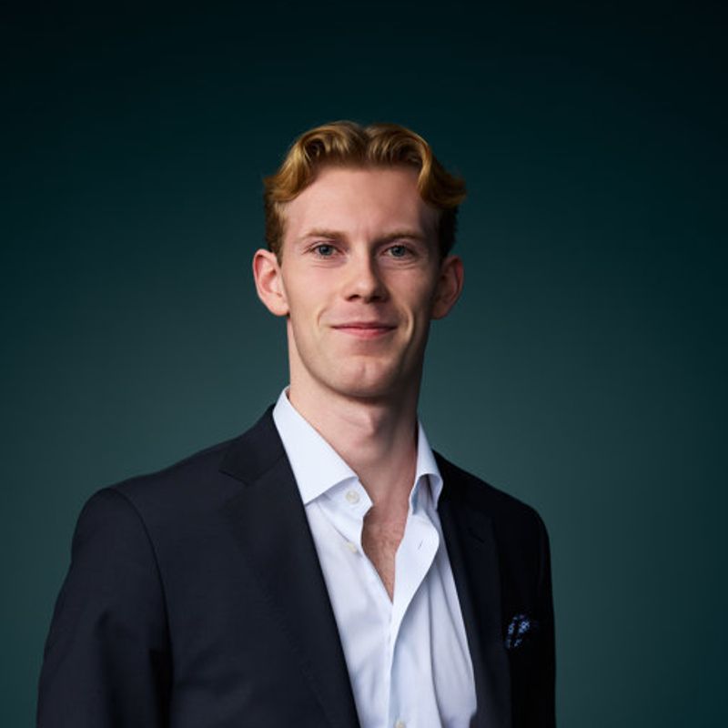 Portrett av eiendomsmeglerfullmektig Elias Johansen