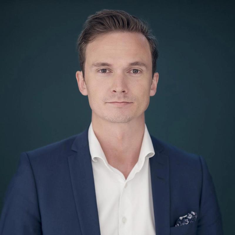 Portrett av eiendomsmegler Magnus Moestue