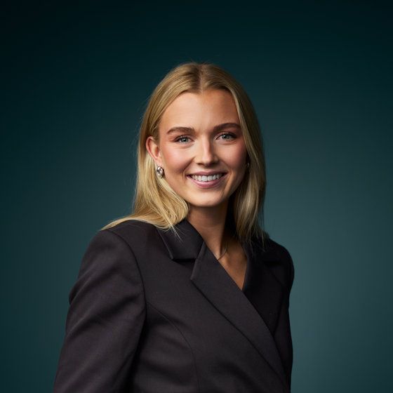 Portrett av eiendomsmeglerfullmektig Emma Solbrekke Lysaker
