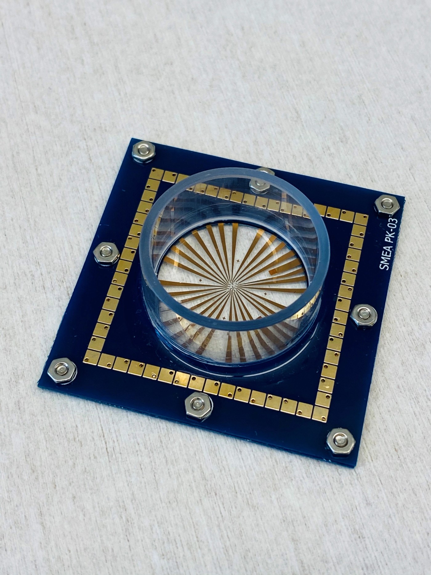A stretchable microelectrode array for biological stimulation and recording