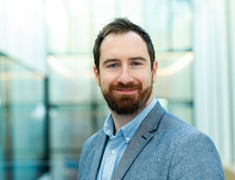 Dr Ian Woods