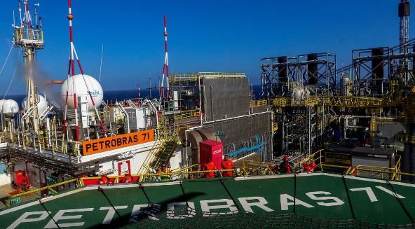 Brasil supera pela primeira vez a marca de 5 milhões de barris diários de petróleo