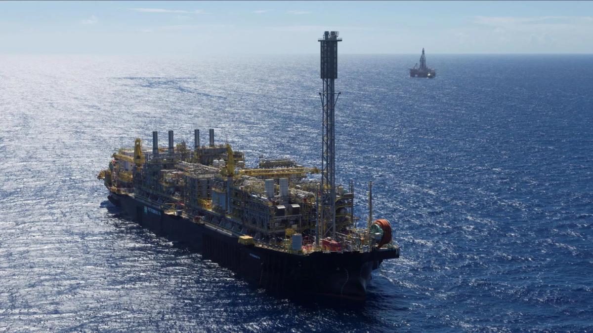 Petrobras amplia investimentos e fortalece cadeia industrial com expansão do pré-sal e retomada da indústria naval