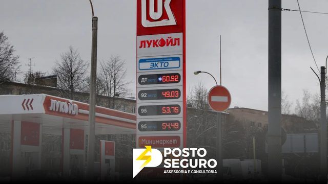 Ataques ucranianos a refinarias de petróleo forçam Rússia a racionar combustível
