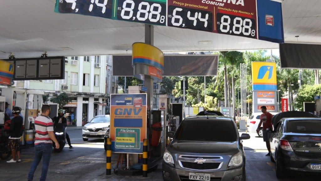 Fraudes continuam a impactar participação de mercado das grandes distribuidoras, diz Itaú BBA