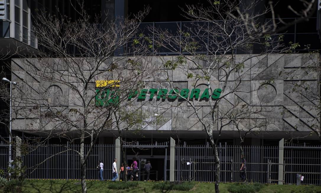Plano estratégico da Petrobras deve ser aprovado na próxima quinta-feira (23)